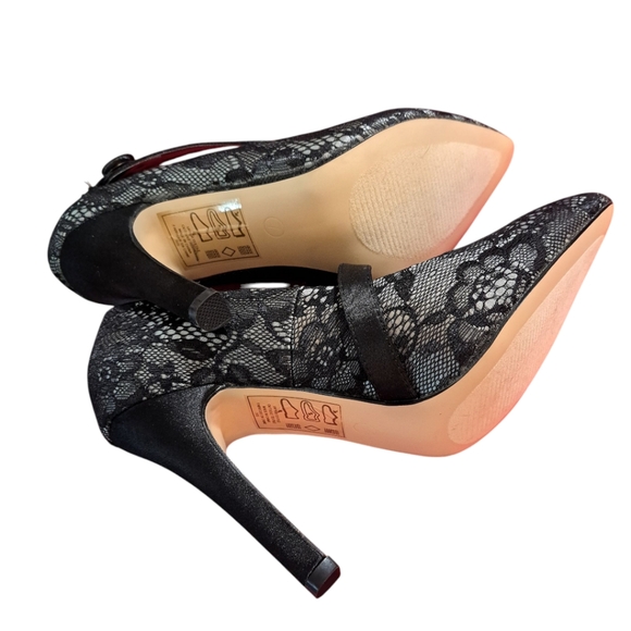 Madison by Shoe Dazzle Devany Grey Black Lace Heels, 7 - Picture 4 of 4